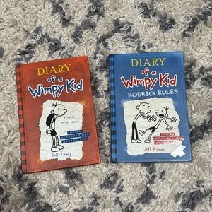 Diary of a Wimpy Kid Book Set - Red and Blue